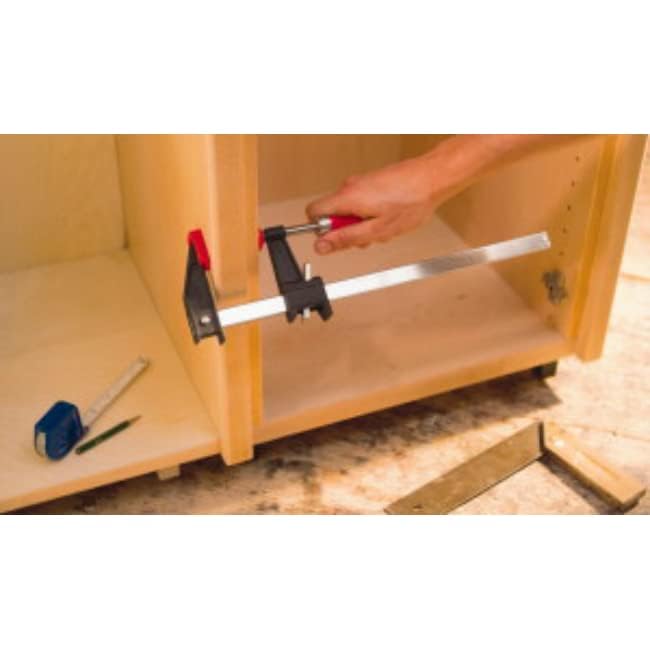 Bessey Clutch Style Bar Clamps - 18 In 600 lb - GSCC2.518- Woodworking Clamps with Ergonomic Handle, Non-Marring Pads, Durable Cast-Iron Jaws & Serrated Rail for Carpentry & Cabinetry - size: 18 in. (600 lb), style: Modern